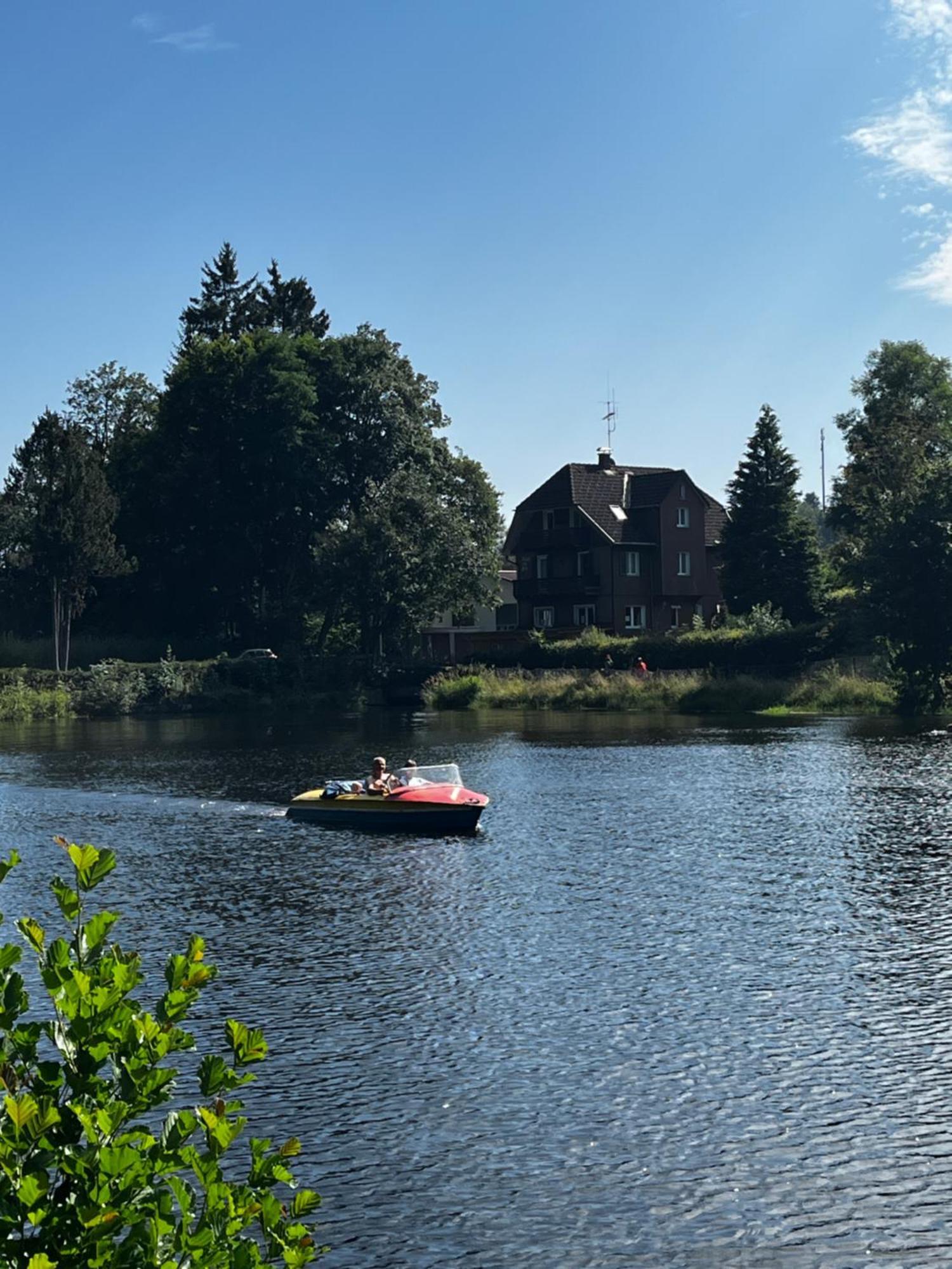 Friedenweiler Haus Am See - Natur Pur מראה חיצוני תמונה
